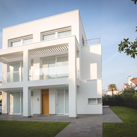 Lullaby 3* تريفيزو