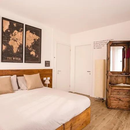 Bed & Breakfast Lullaby 3*